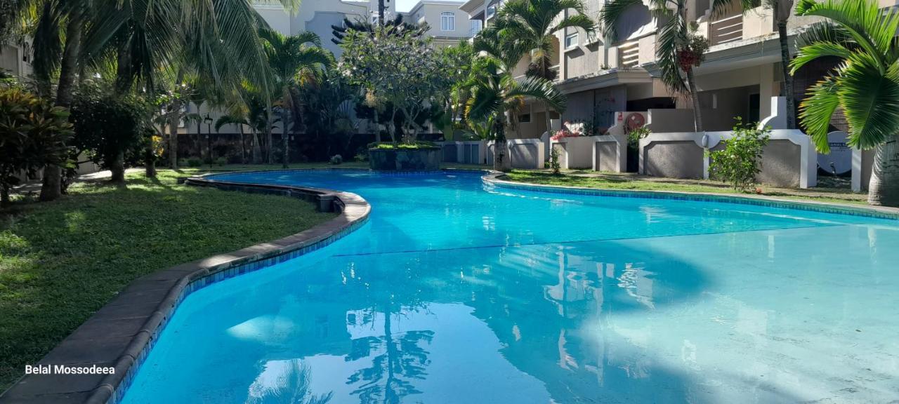 Lovely 4 Bed Townhouse With Common Swimming Pool Grand-Baie Dış mekan fotoğraf